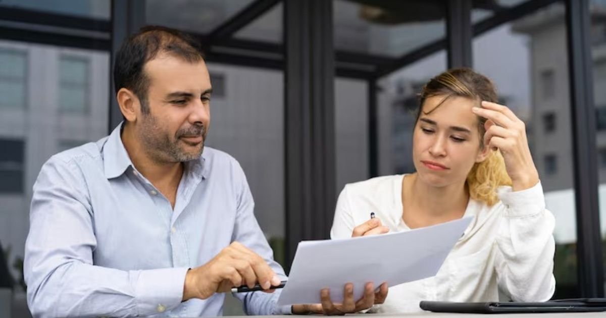 Qué buscar en un contrato de asociación (HOA) antes de comprar