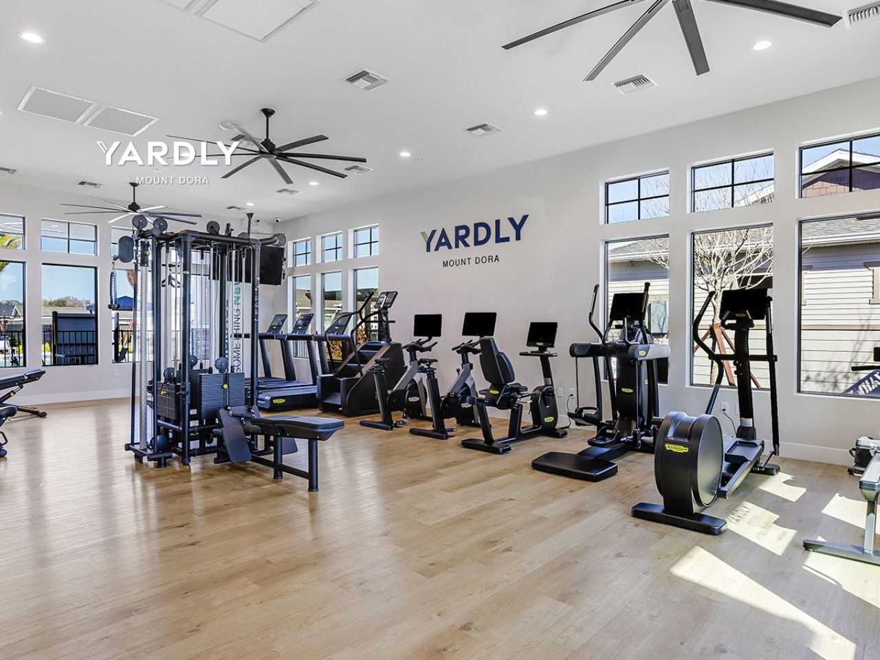 Yardly Mount Dora (20) Yardly Mount Dora – Un Concepto Residencial Innovador con Patio Privado y Confort Exclusivo