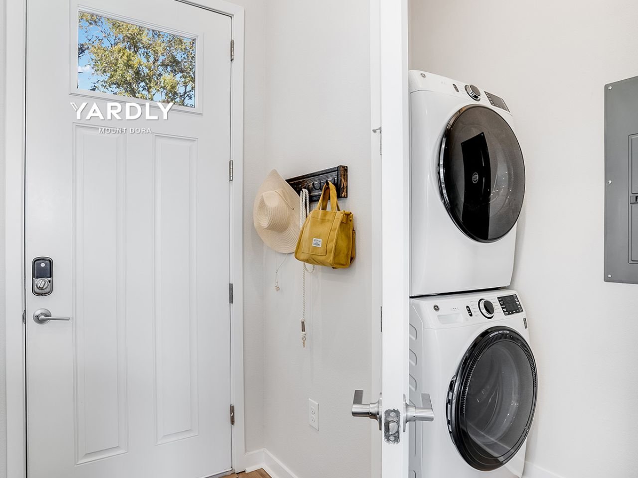 Yardly Mount Dora (8) Yardly Mount Dora – Un Concepto Residencial Innovador con Patio Privado y Confort Exclusivo